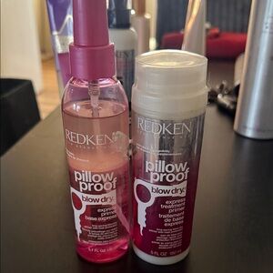 Redken Pillow Proof Blow Dry Set - Pink and White